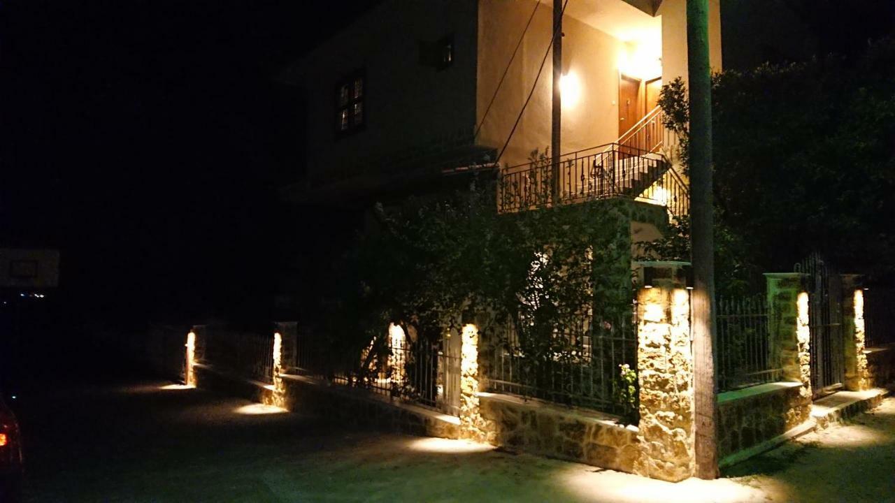 Apartmán Stone House With Seaview Nea Poteidaia Exteriér fotografie