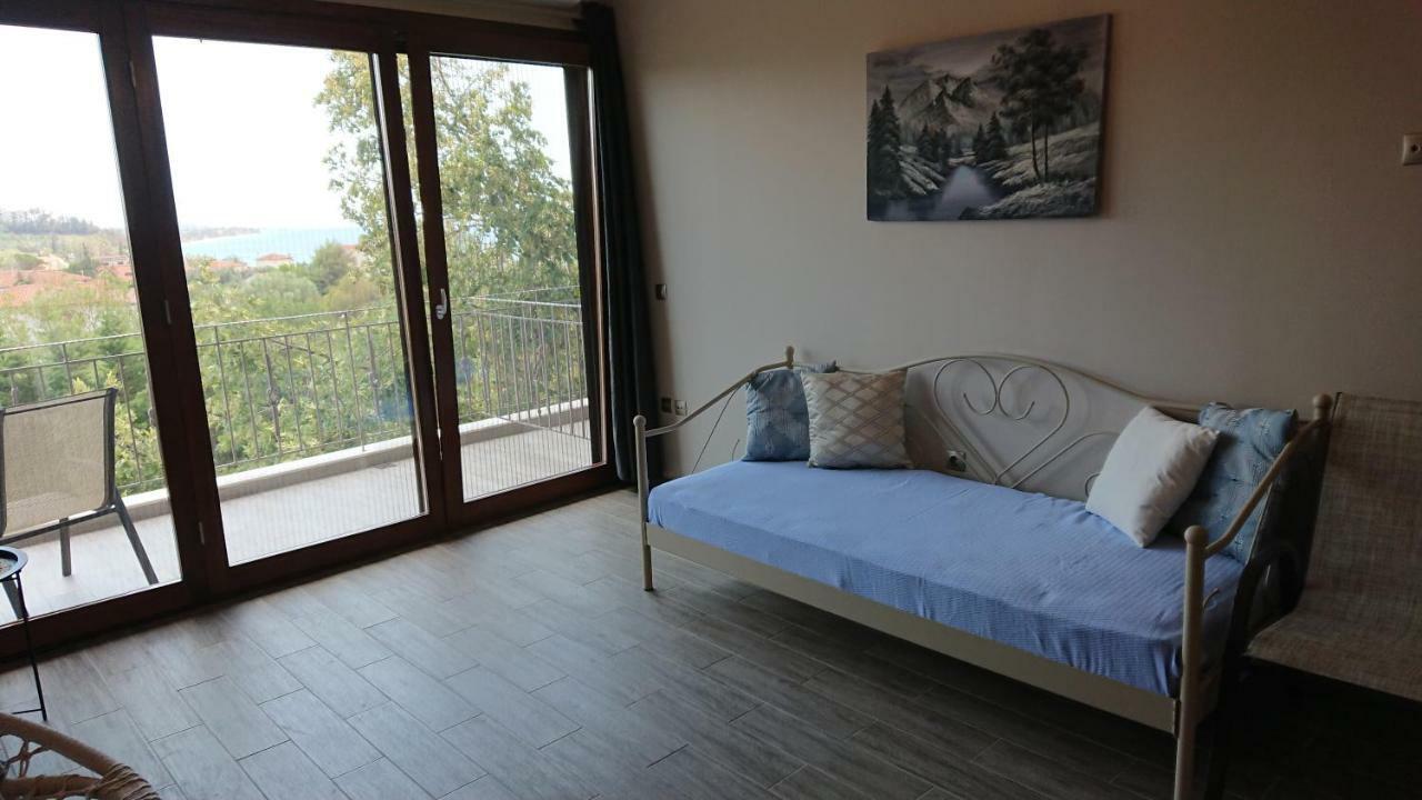 Apartmán Stone House With Seaview Nea Poteidaia Exteriér fotografie