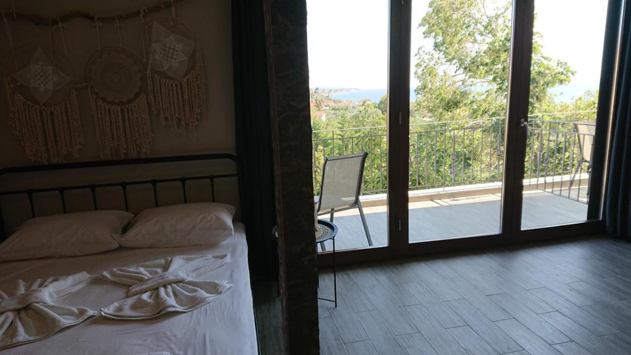 Apartmán Stone House With Seaview Nea Poteidaia Exteriér fotografie